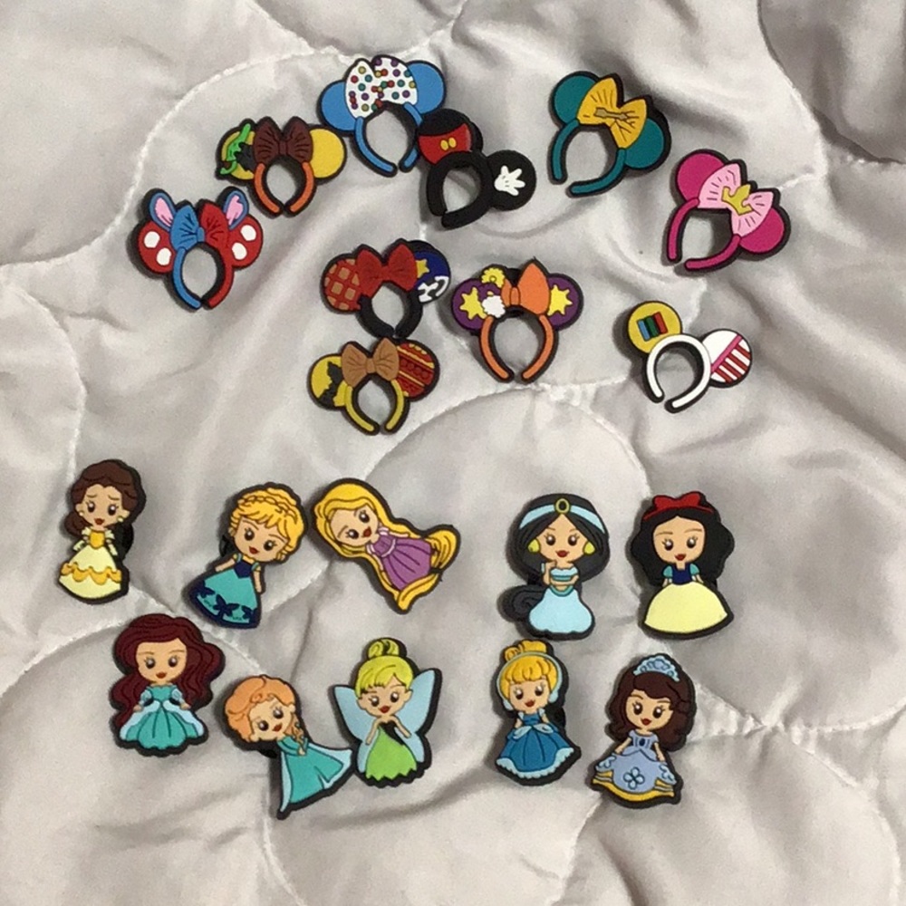 Disney princess Minnie ears shoe charms pins jibbitz crocs